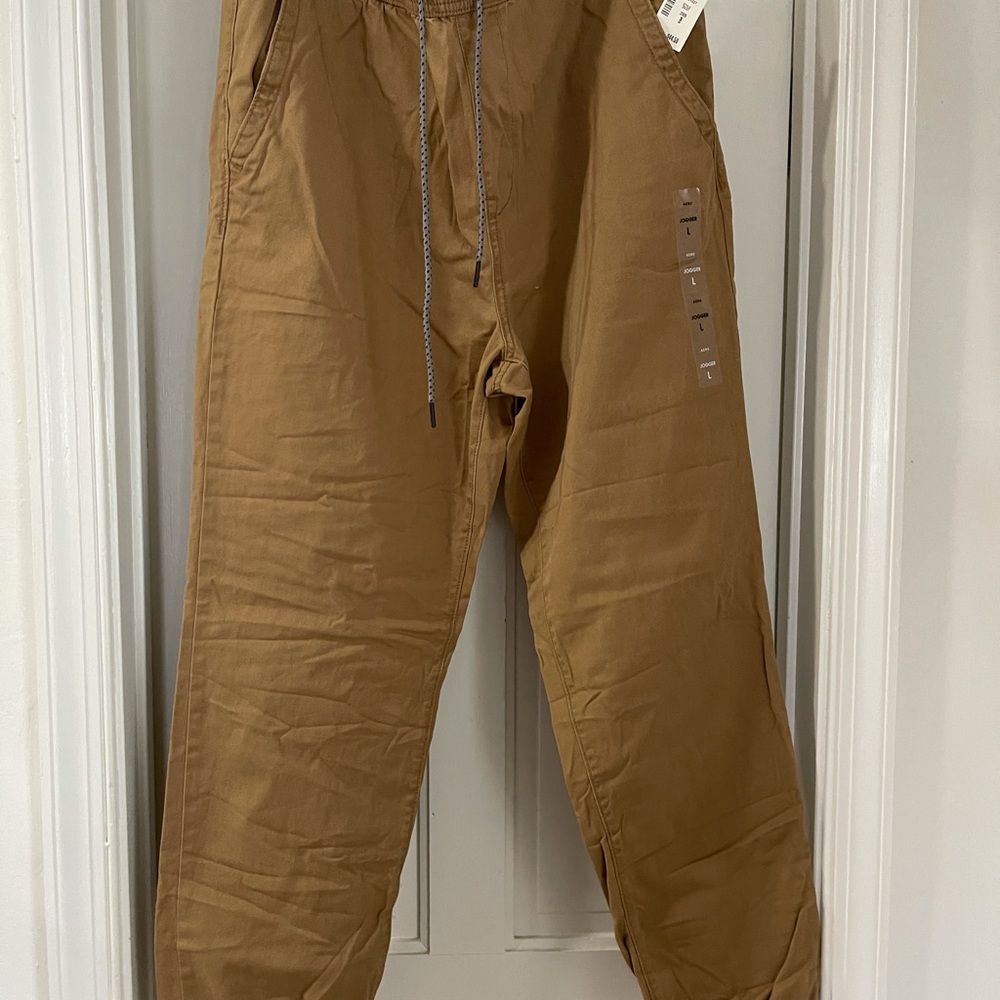 Aeropostale chino...jogger...khaki pants
